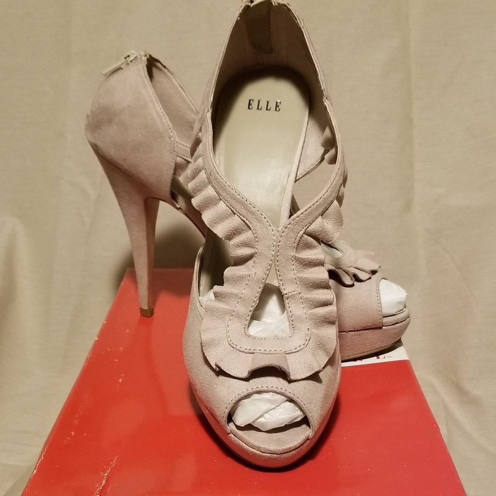 ELLE Elenchattan Platform Heels